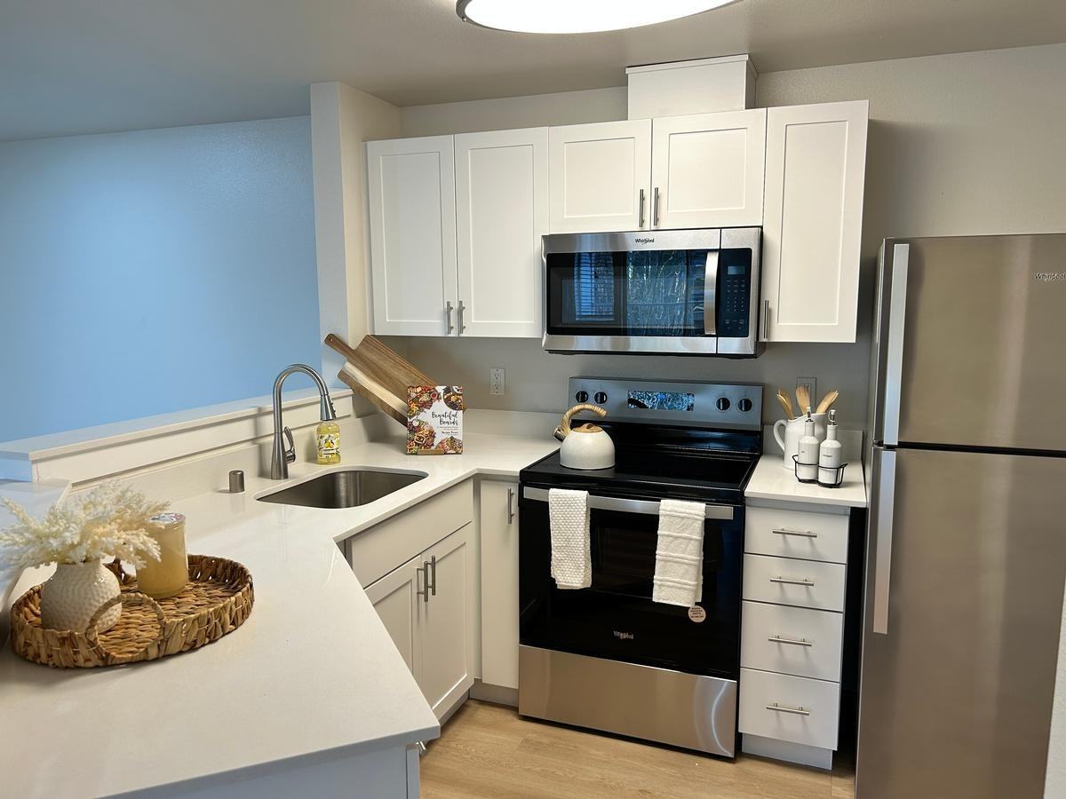 310 Cascade Pl - Photo 5 of 11