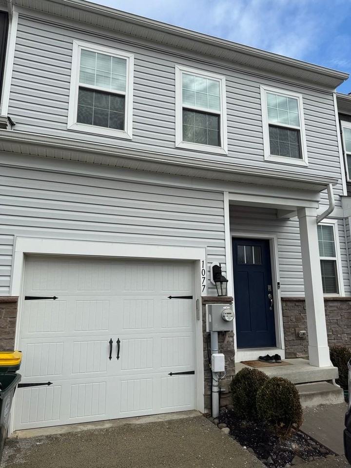 1077 Turnstone Dr - Photo 2 of 22