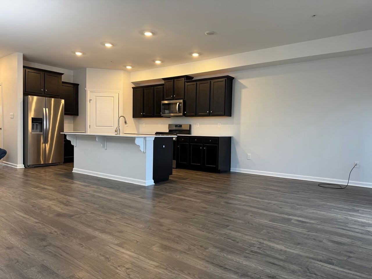 1077 Turnstone Dr - Photo 4 of 22