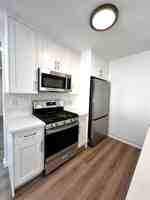 featured image of 124 S Everett St