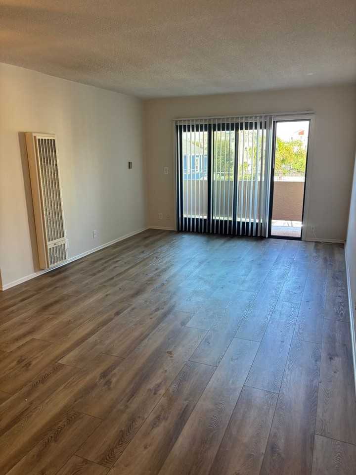 116 Rose Avenue - Photo 2 of 27