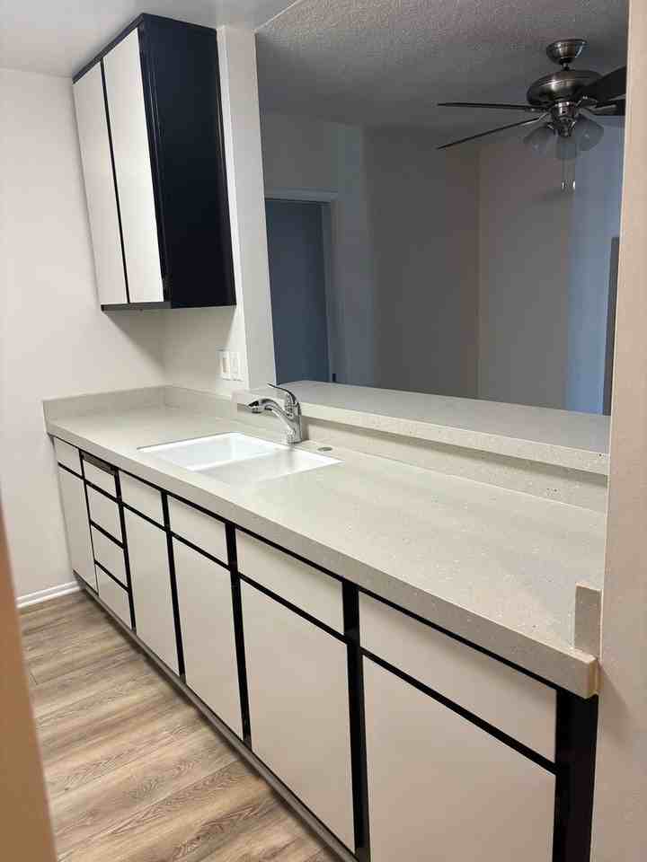 116 Rose Avenue - Photo 5 of 27