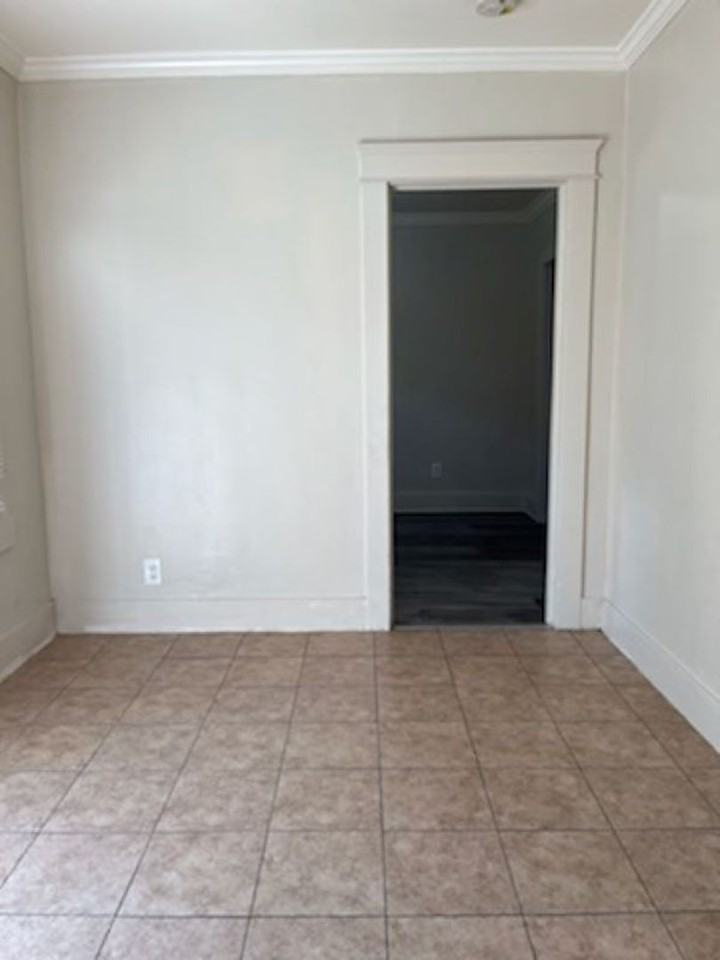 BELC 08 - Photo 2 of 14