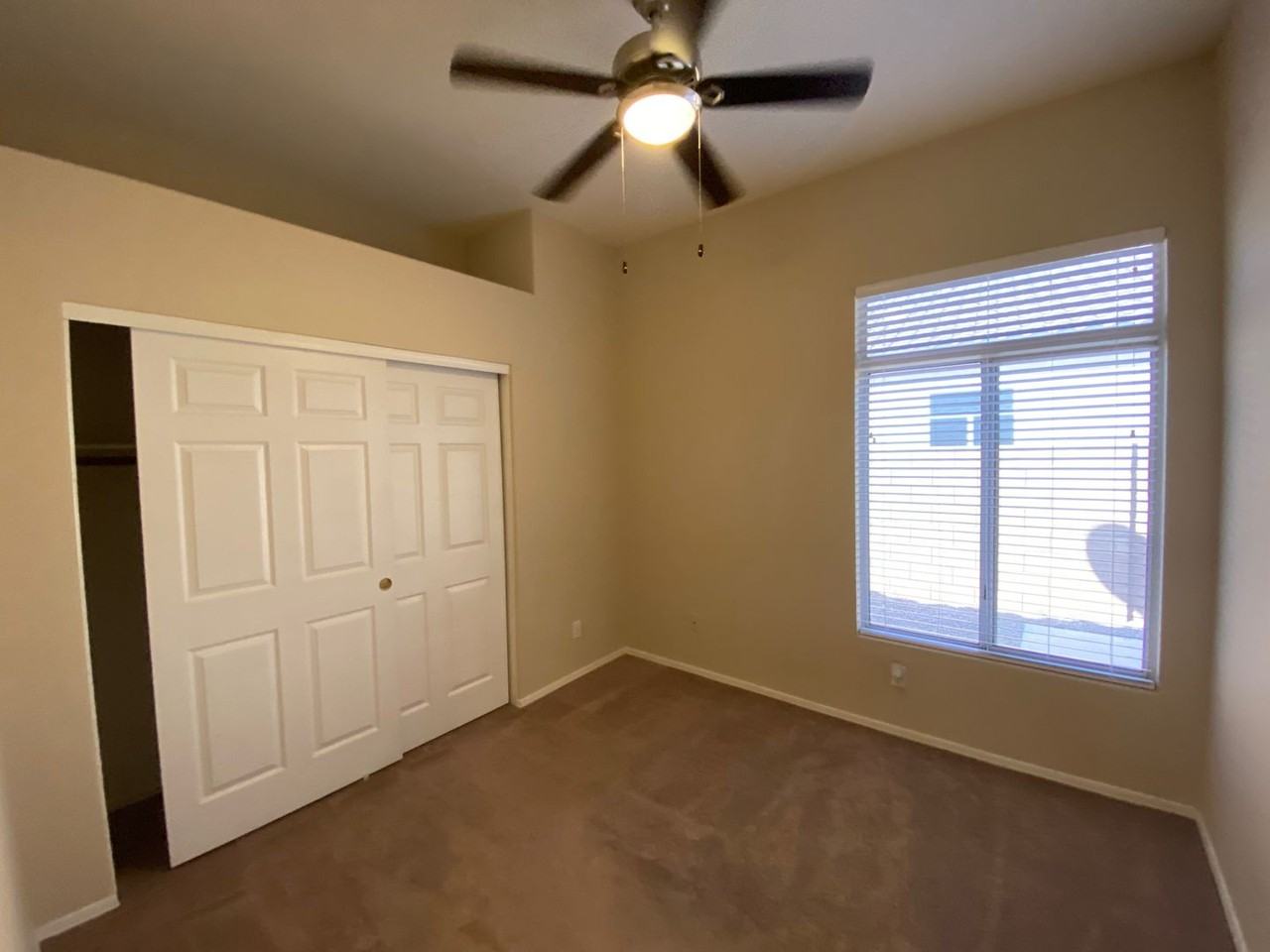 1829 S Buchanan St - Photo 5 of 25