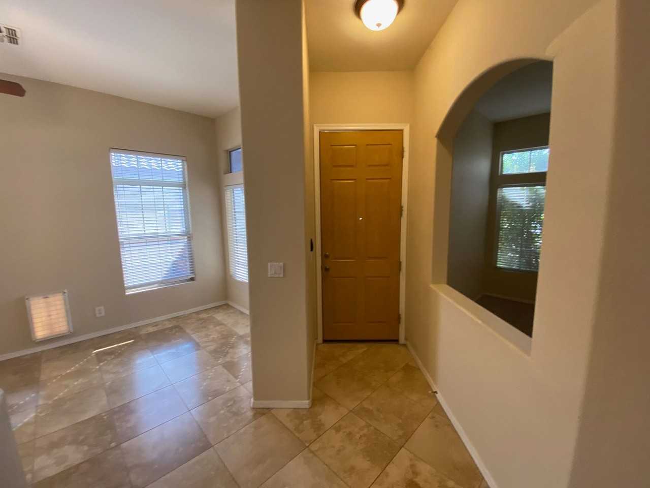 1829 S Buchanan St - Photo 7 of 25