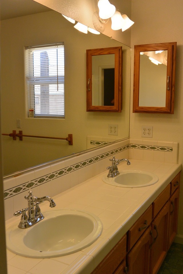 3011 W Loyola Ct - Photo 6 of 10