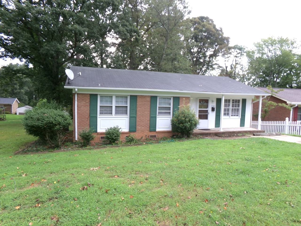 3965 Waddill St - Photo 2 of 15