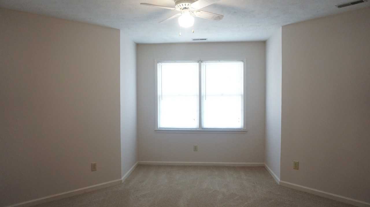 508 Georgetown Cir - Photo 7 of 50