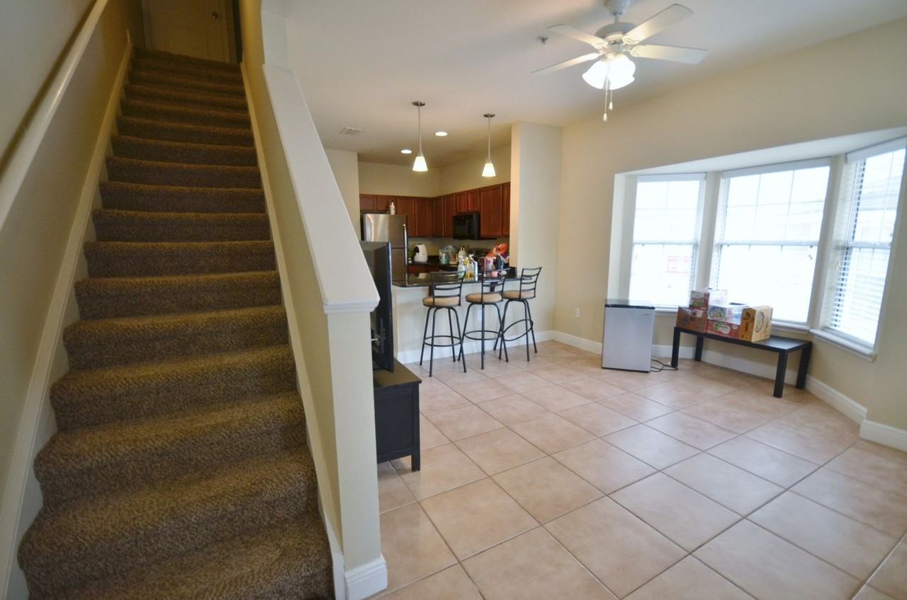 2938 Sw 35th Pl #23 - Photo 2 of 29