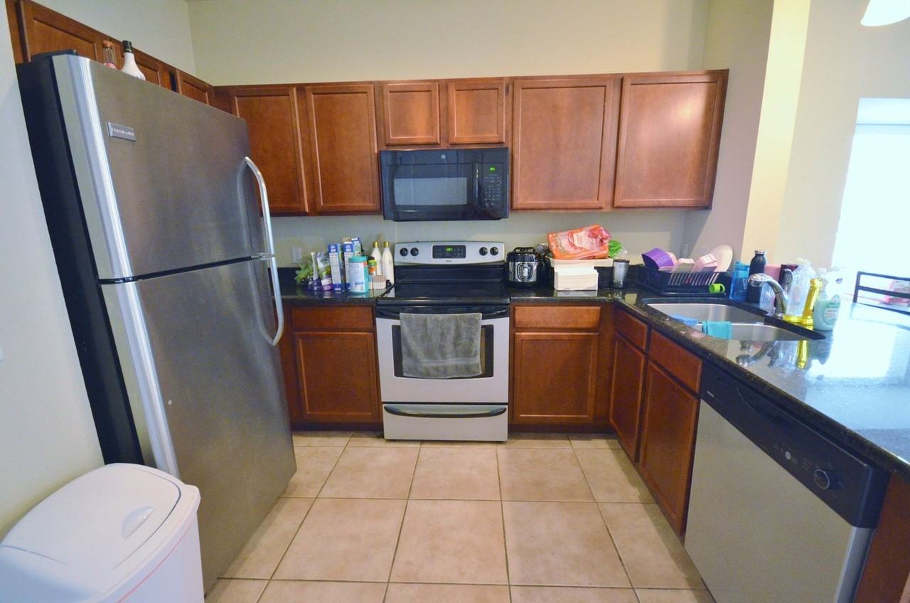 2938 Sw 35th Pl #23 - Photo 7 of 29