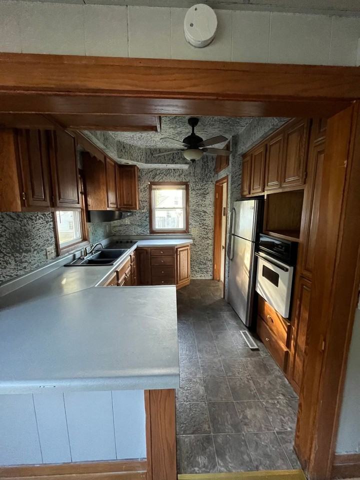 822 Hammond Ave - Photo 7 of 7