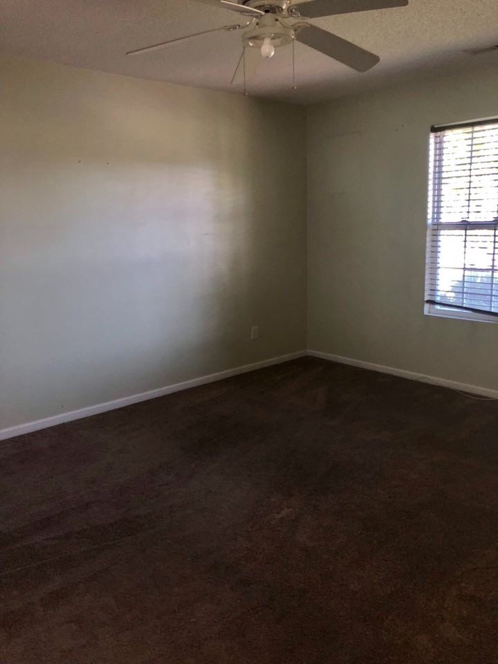 1306 Bob Braswell Ct - Photo 5 of 26