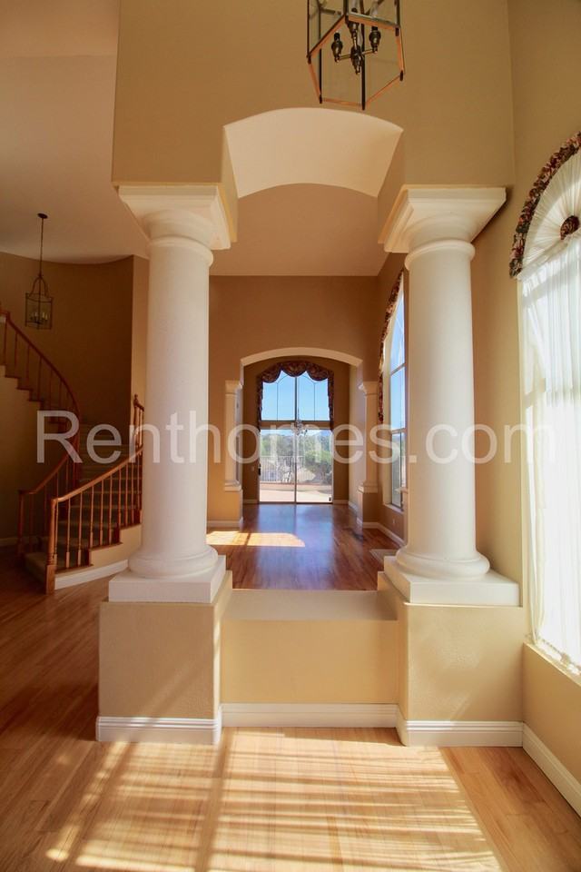 18249 High Mesa Ct - Photo 2 of 36