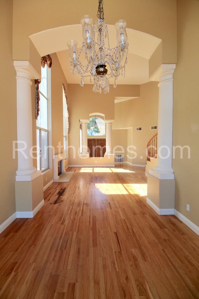 18249 High Mesa Ct - Photo 5 of 36