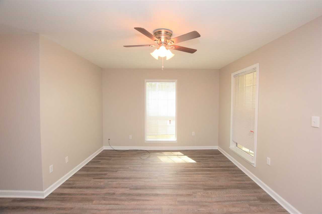 100 Mcarthur St #17 - Photo 2 of 6