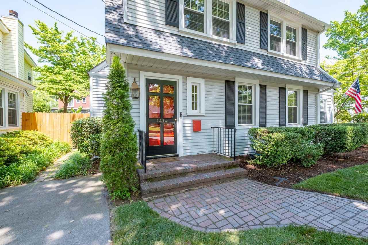 1414 Gates Ave - Photo 2 of 43