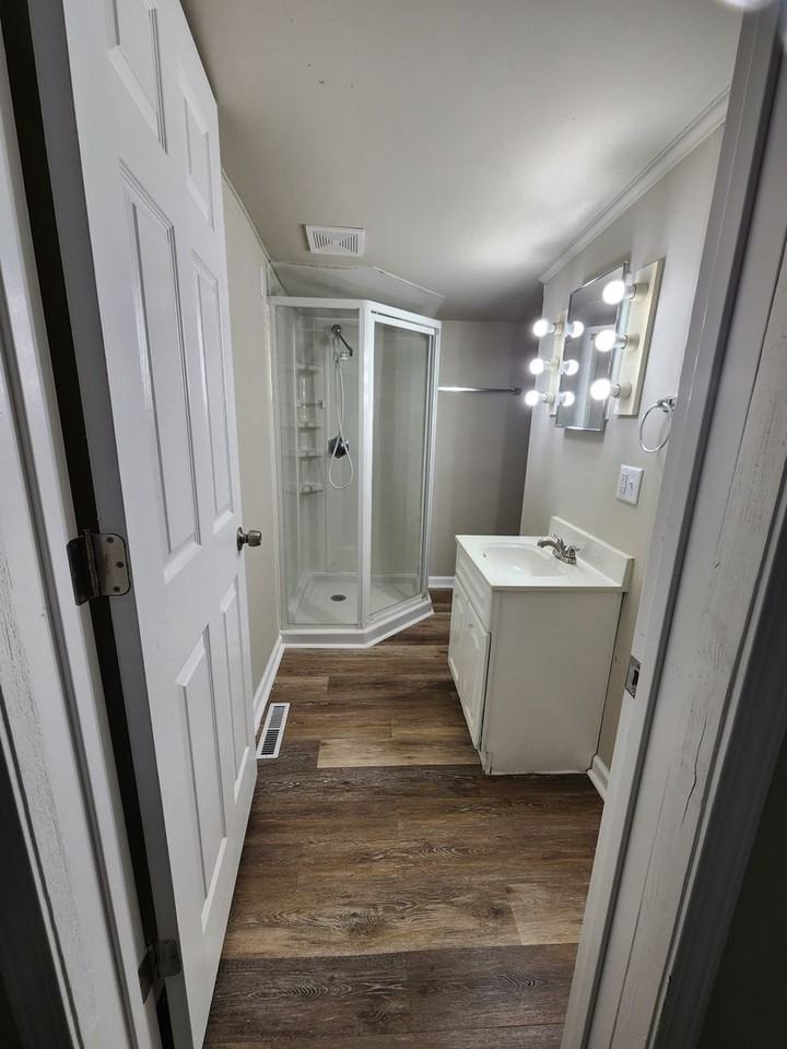 1119 Kirkwood Ave - Photo 7 of 19