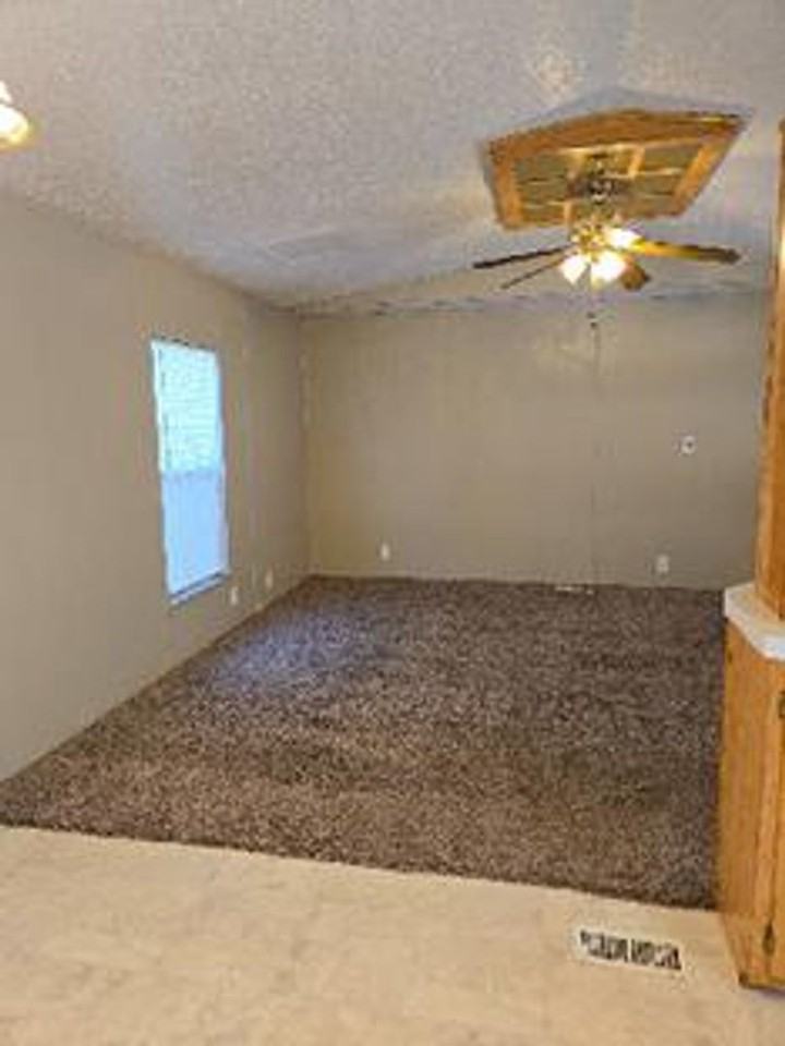 333 N Meldrum St #2 - Photo 5 of 28