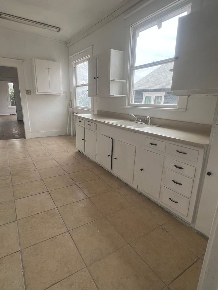 2001 Bosque Blvd - Photo 5 of 8