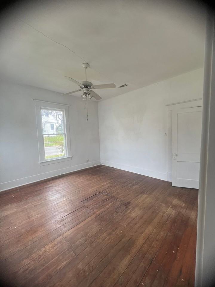 2001 Bosque Blvd - Photo 6 of 8