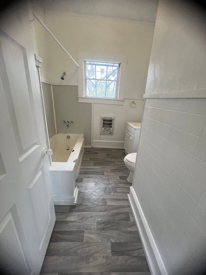 2001 Bosque Blvd - Photo 7 of 8