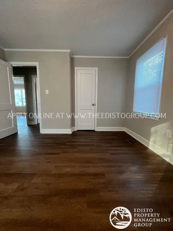 1161 Chestnut St - Photo 5 of 18