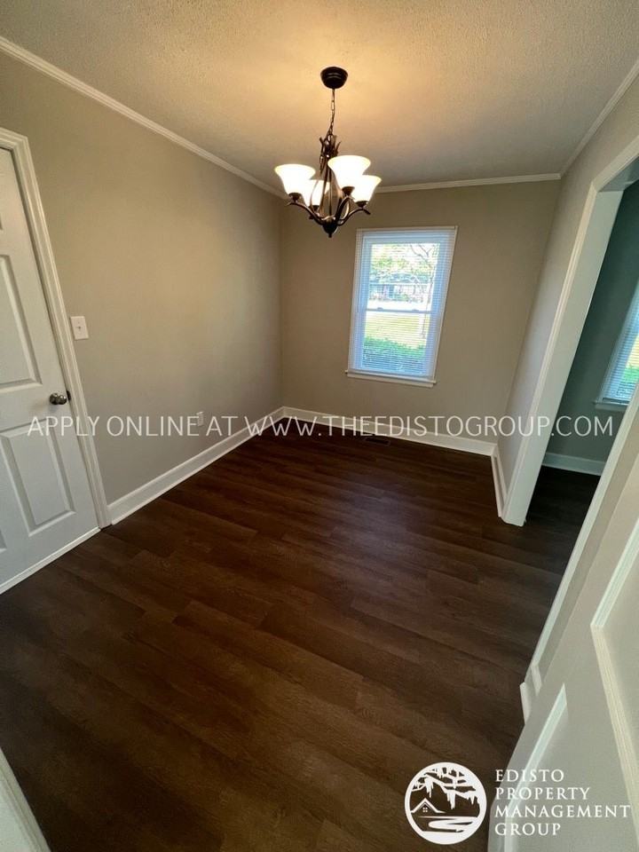 1161 Chestnut St - Photo 7 of 18
