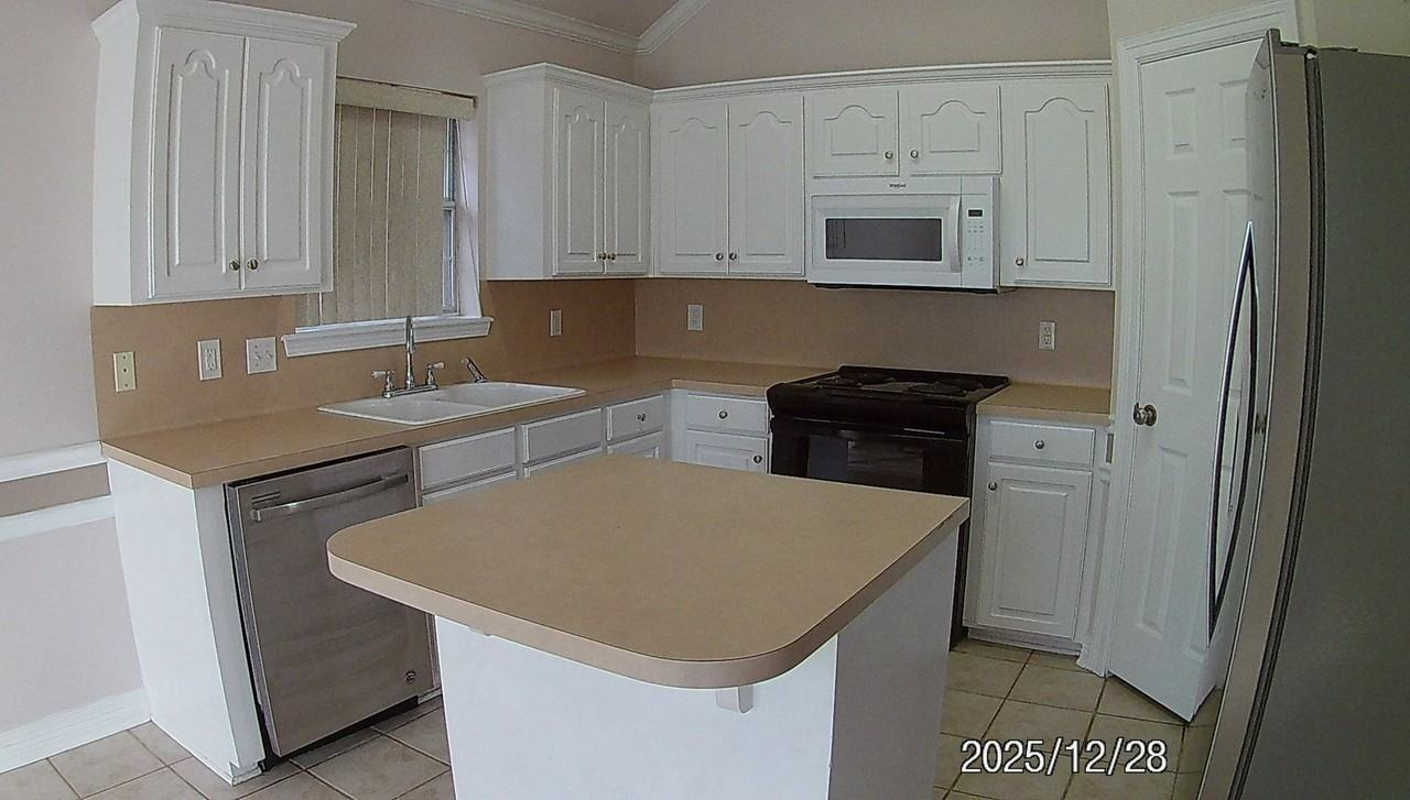 2457 Brookside Dr - Photo 7 of 27