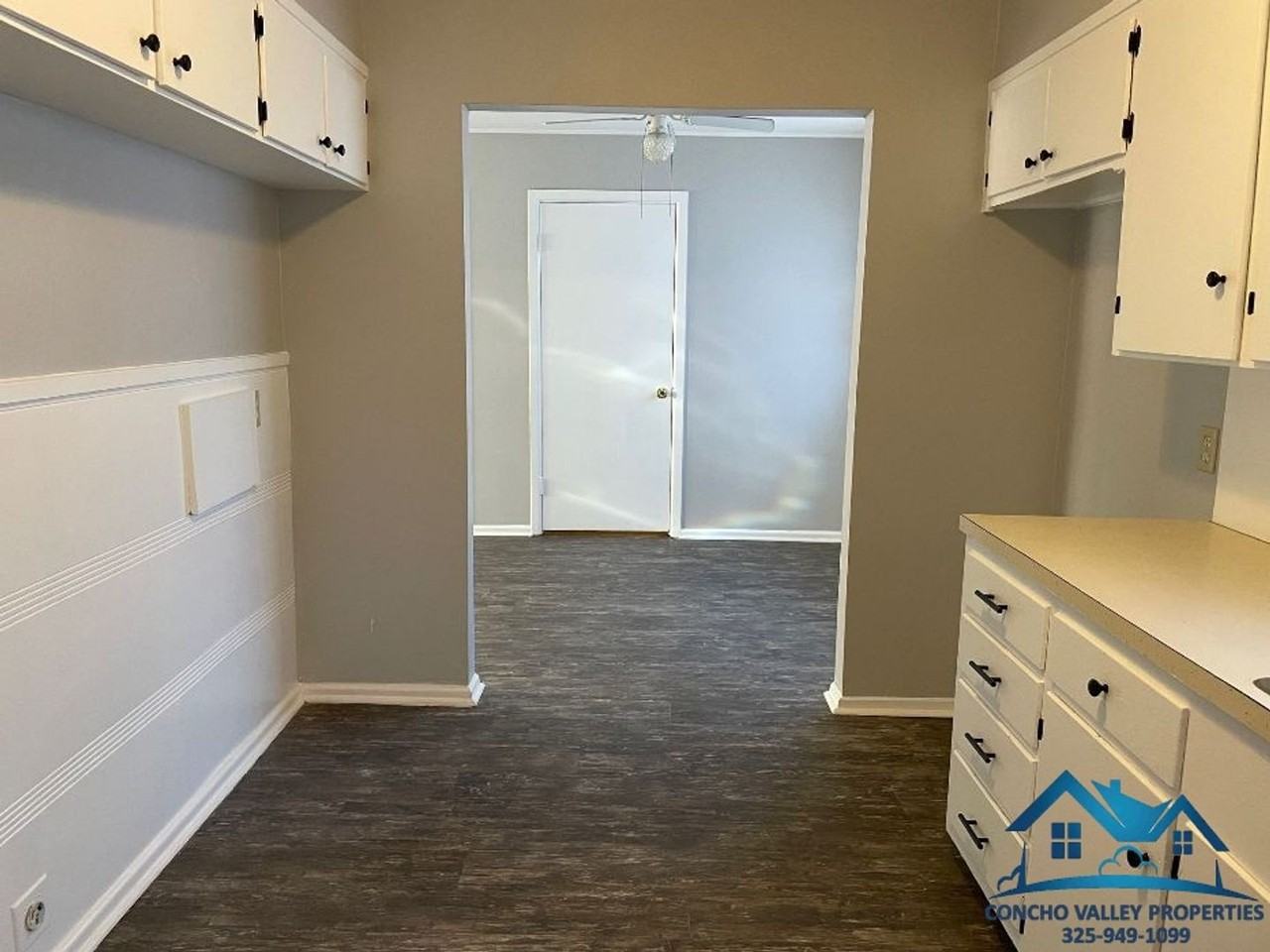 1208 Clairmont St - Photo 5 of 16