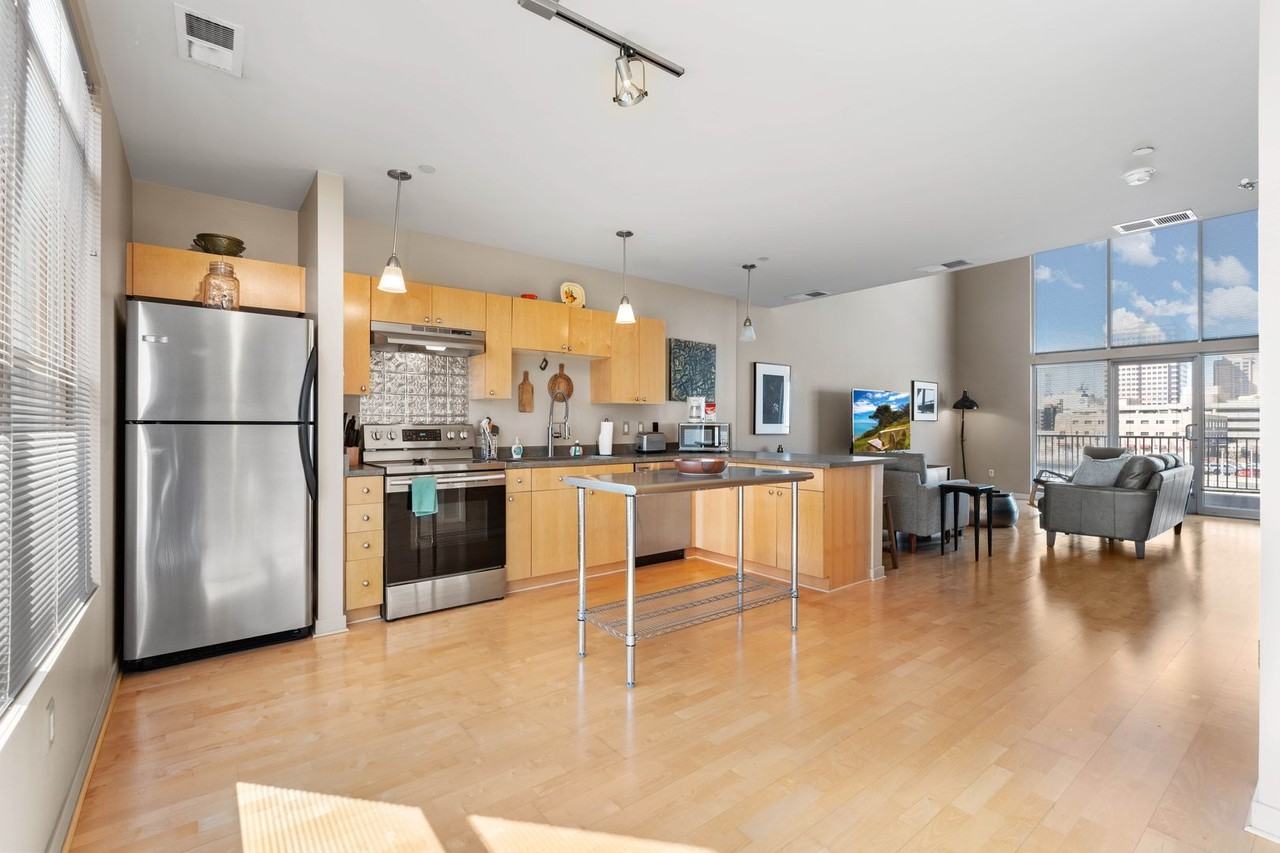 316 Broadway Blvd Ne - Photo 2 of 29