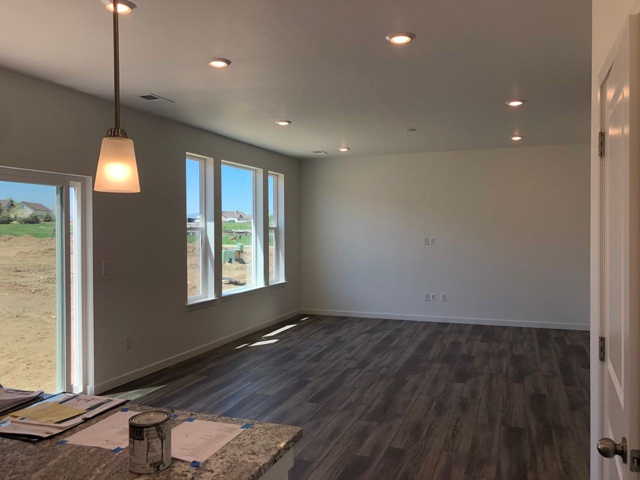 3514 Sawtooth St - Photo 3 of 26