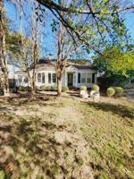 featured image of 816 Charles Pl
