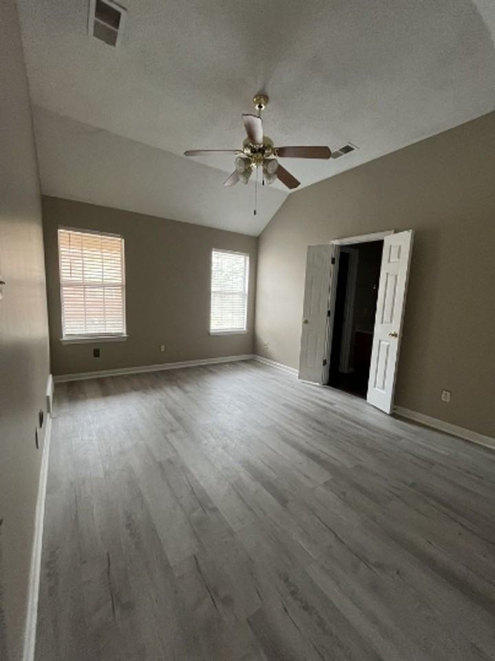 2717 Green Turtle Trl E - Photo 3 of 24