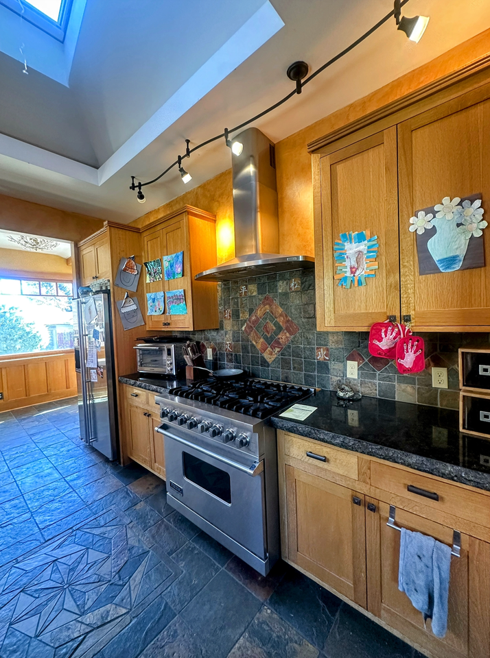 520 N 7th St - Photo 3 of 35