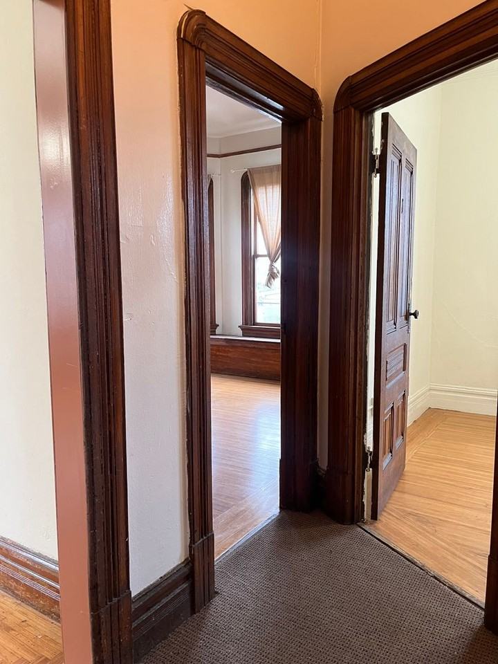 733 Madison St #731 - Photo 3 of 15