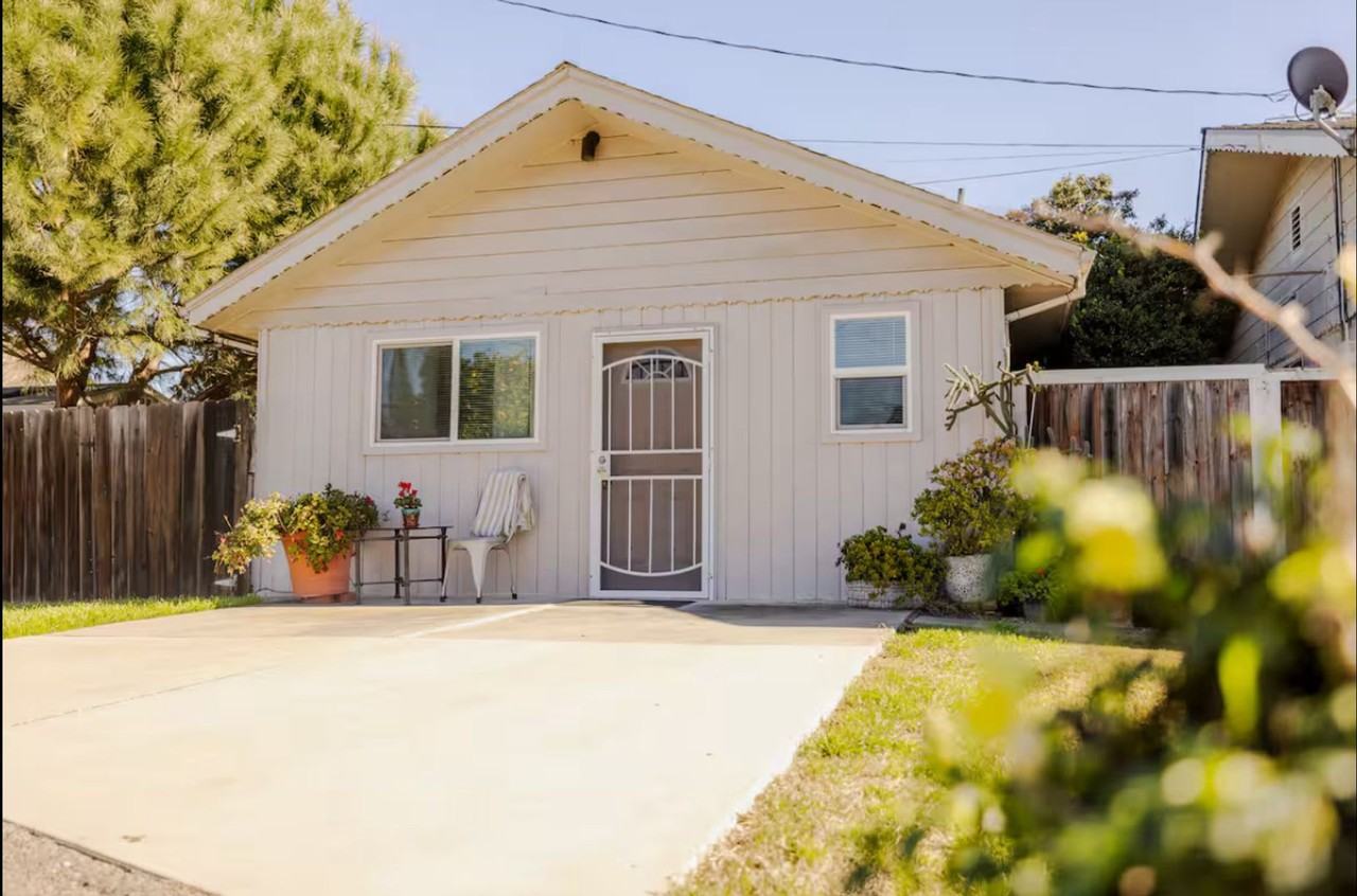 3731 Michigan Ave #B - Photo 2 of 14