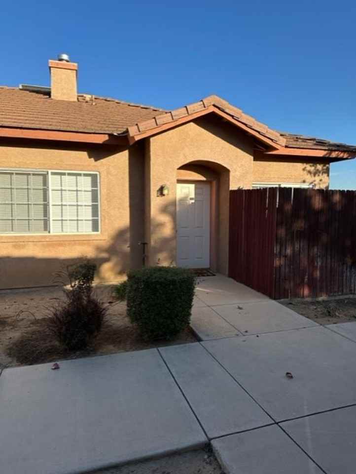 513 Yellow Meadow Ct #513A - Photo 2 of 16