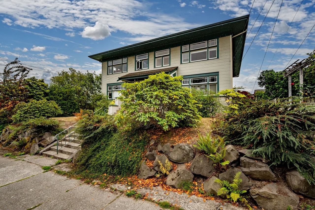 3215 Nw 65th St - Photo 2 of 16