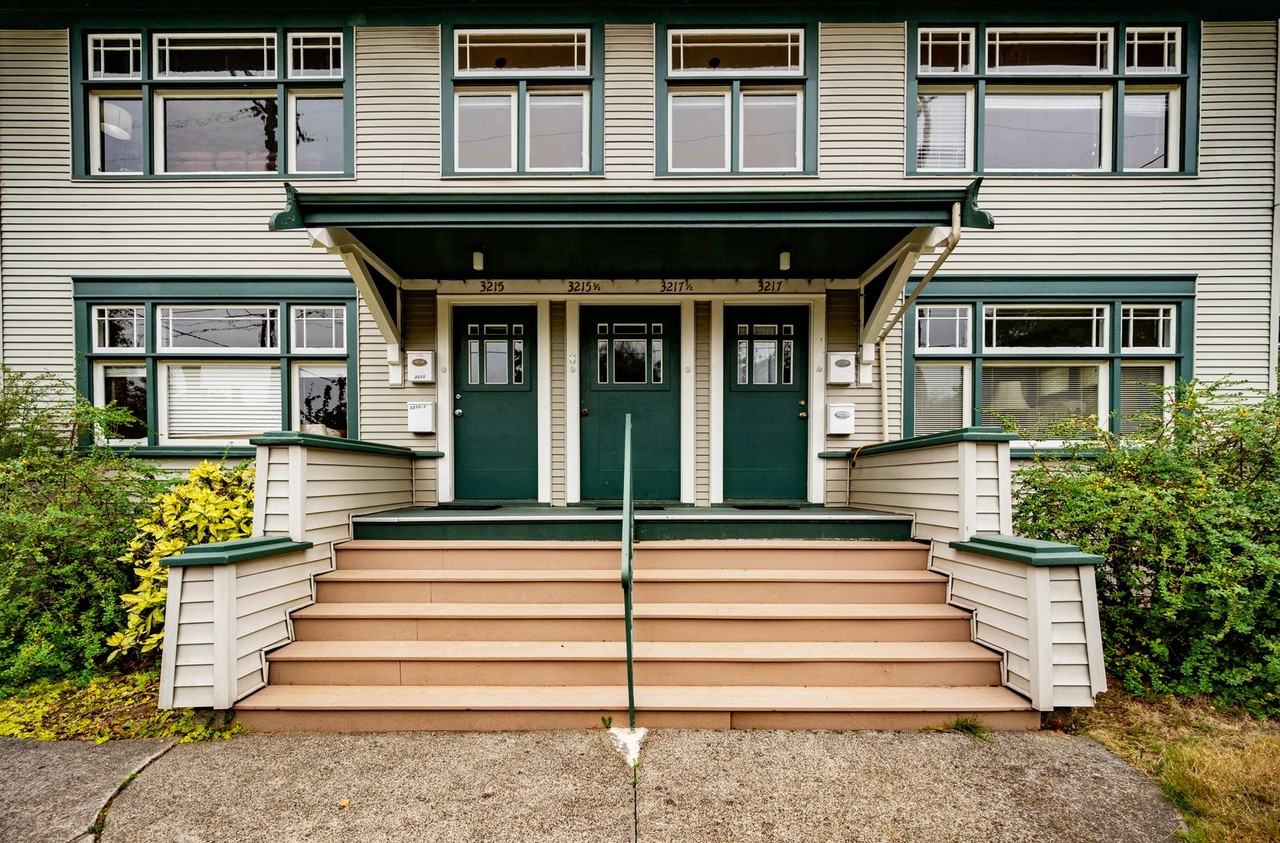 3215 Nw 65th St - Photo 3 of 16