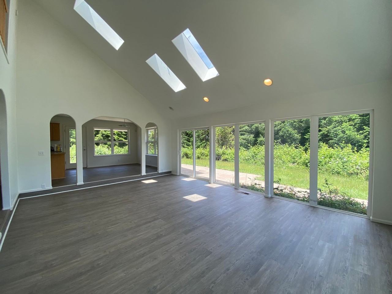 31934 Deberry Rd - Photo 3 of 33