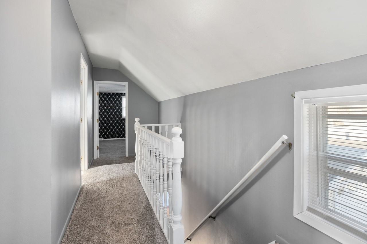 108 Depere St - Photo 3 of 21