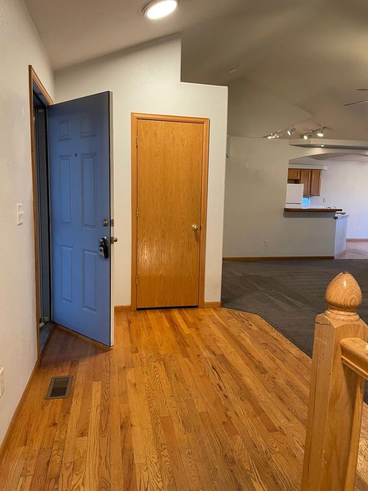 124 Rock Bridge Dr - Photo 5 of 50