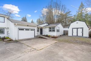 featured image of 8019 Sw 35th Ave