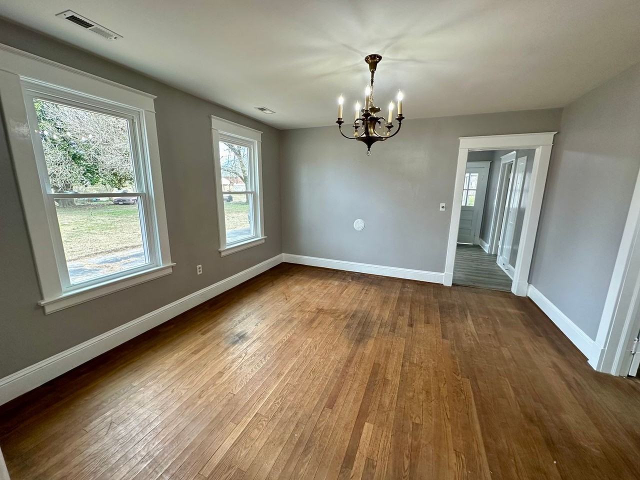 611 South Broad Street - Photo 3 of 14