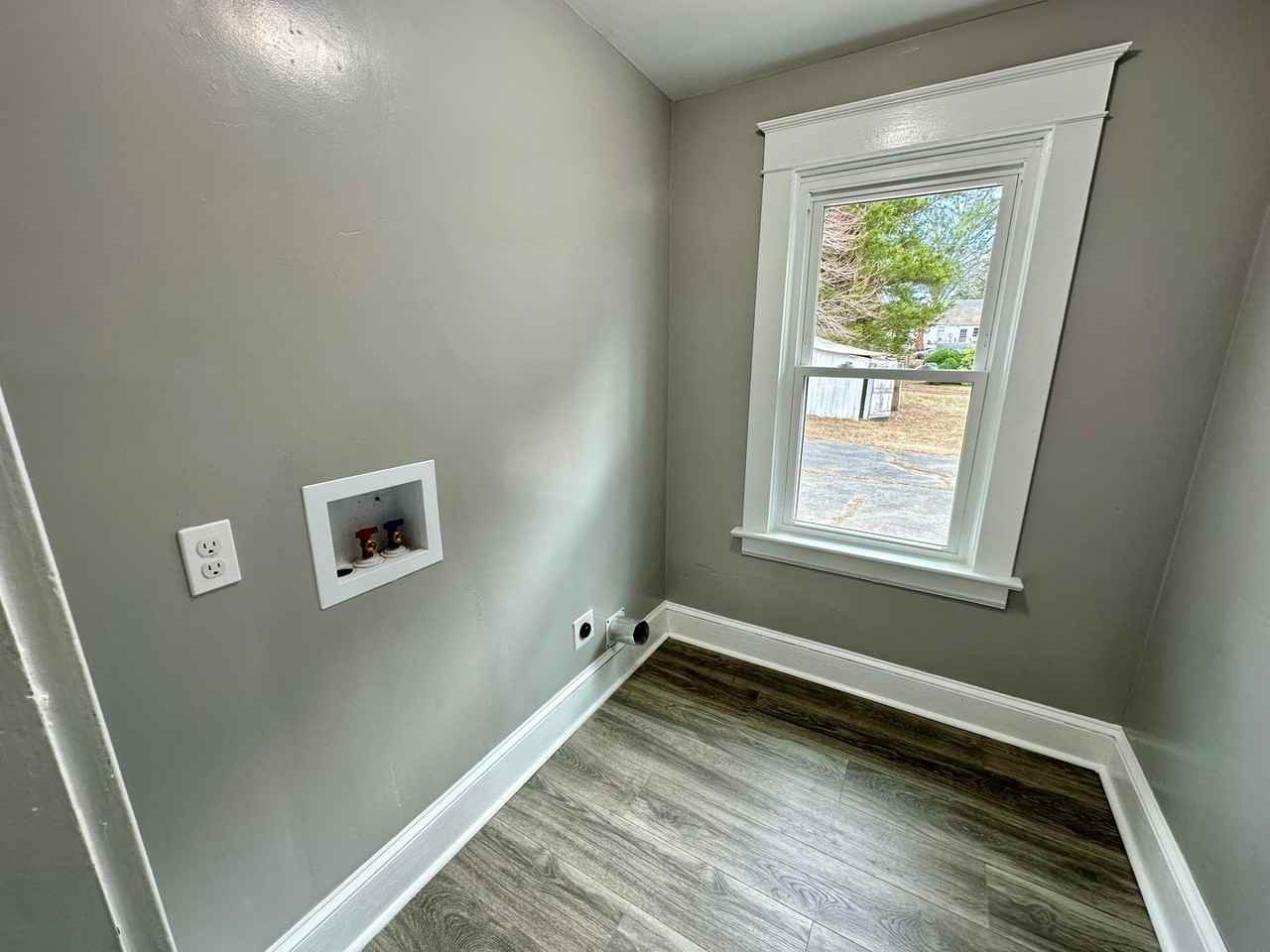 611 South Broad Street - Photo 5 of 14