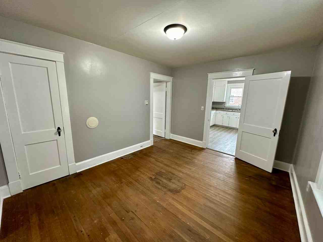 611 South Broad Street - Photo 6 of 14