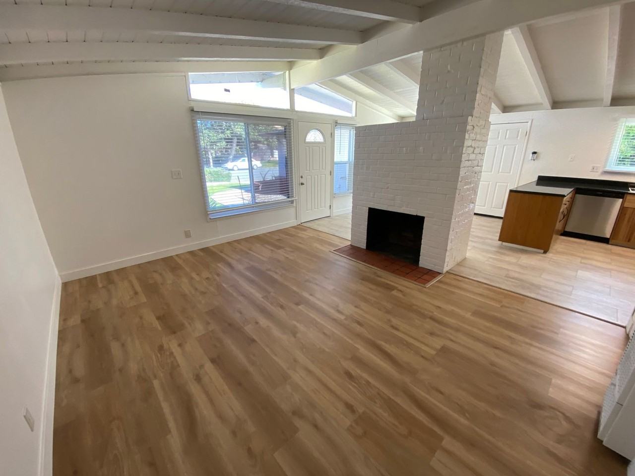 1234 Socorro Ave - Photo 2 of 24
