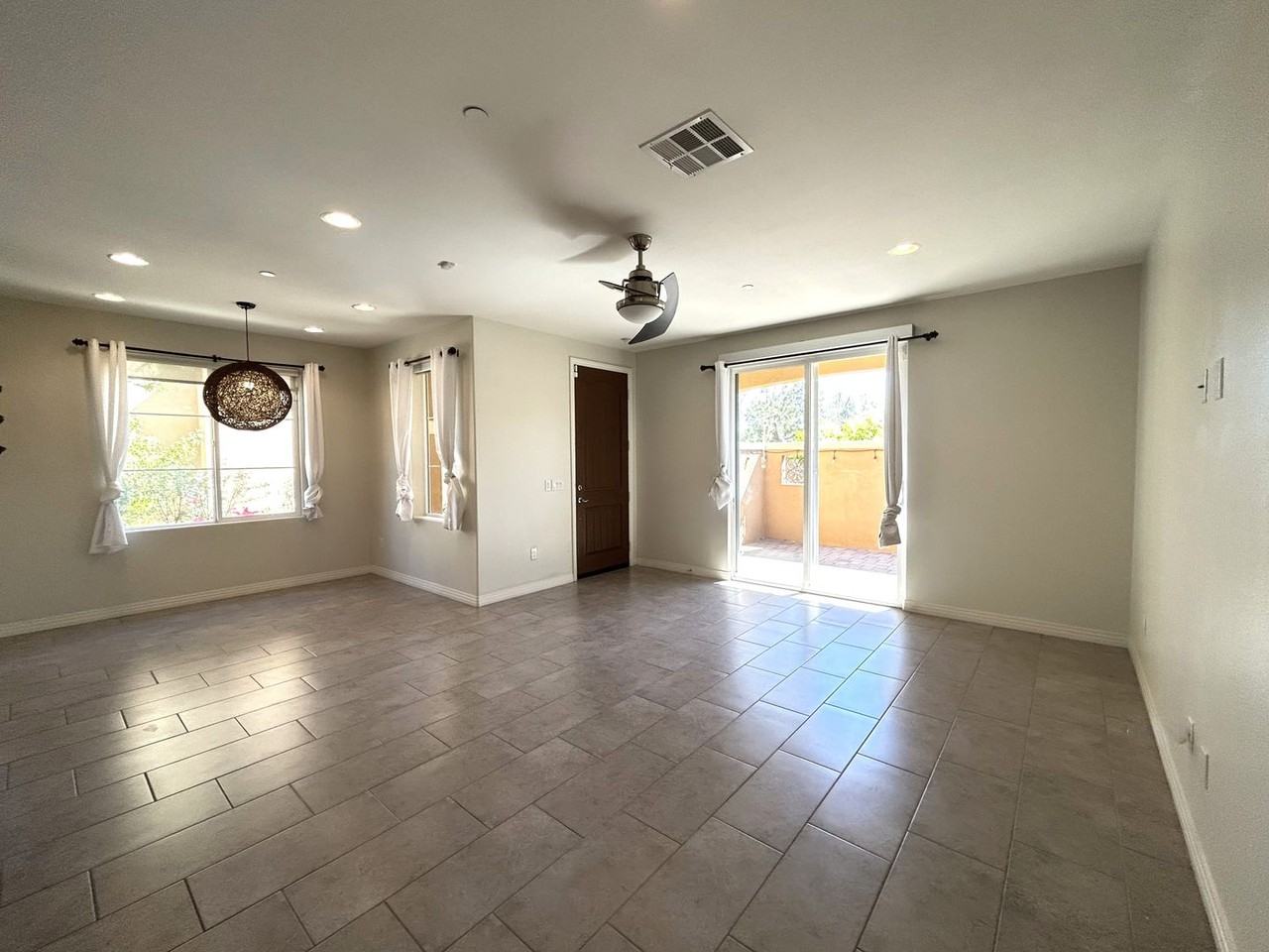 52478 Hawthorn Ct - Photo 5 of 41