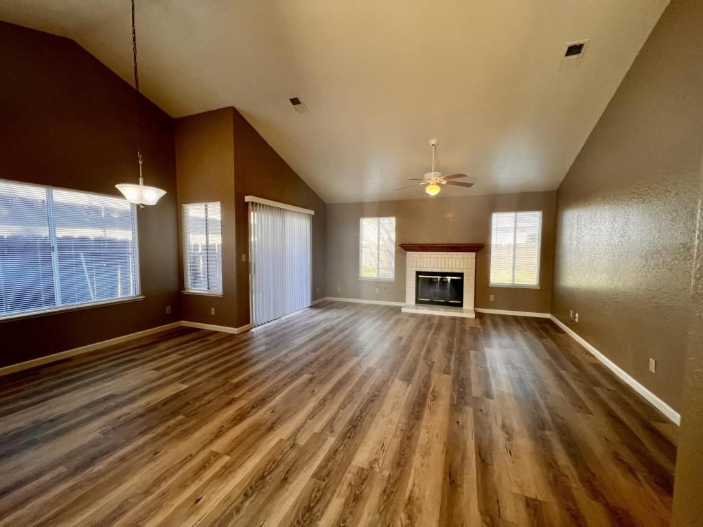 1660 E G St - Photo 3 of 18