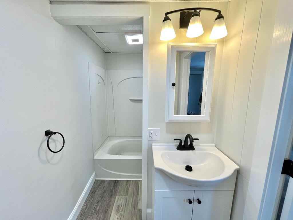 416 Main St Apt D - Photo 5 of 6